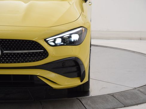 New 2026 Mercedes-Benz CLE 450 4MATIC Cabriolet image 10
