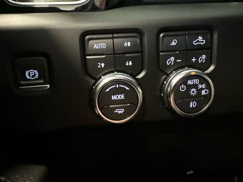 Used 2023 GMC Sierra 1500 Denali w/ Denali Reserve Package AWD/4WD image 25