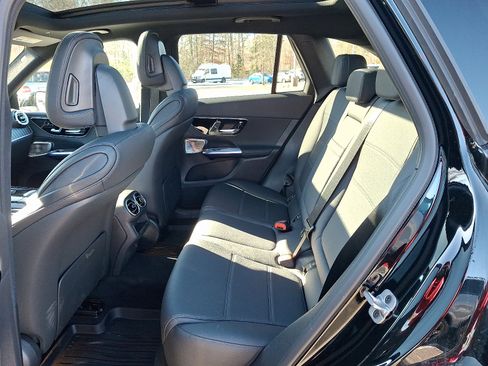 Used 2026 Mercedes-Benz GLC 300 4MATIC image 10