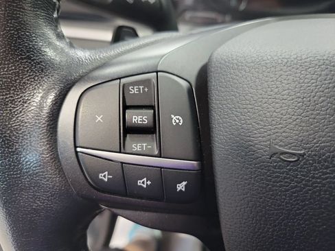 Used 2020 Ford Explorer XLT w/ Equipment Group 202A RWD image 39