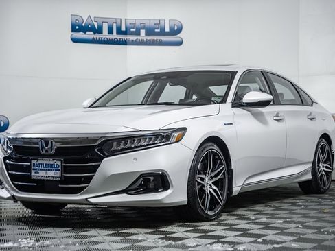 Used 2022 Honda Accord Touring image 3