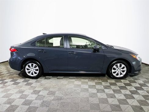 Certified 2023 Toyota Corolla LE image 9