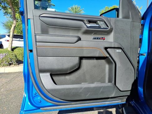 Used 2023 GMC Sierra 1500 AT4 w/ AT4 Premium Package image 18