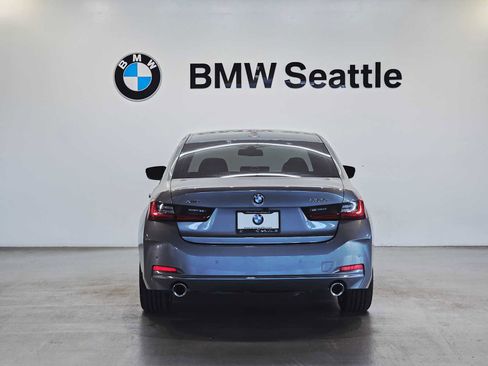 Used 2023 BMW 330i xDrive Sedan w/ Premium Package image 5
