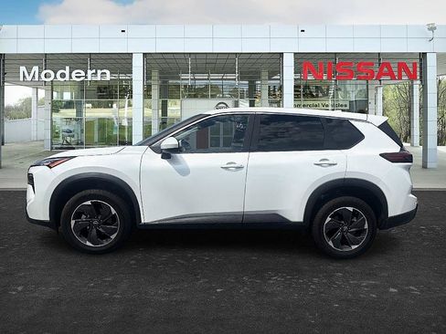 Certified 2025 Nissan Rogue SV AWD/4WD image 3