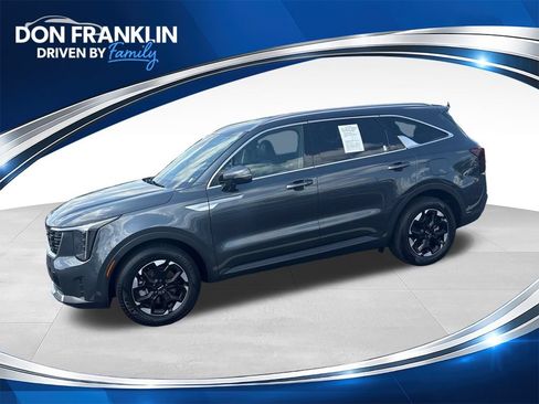 Used 2025 Kia Sorento S FWD image 1