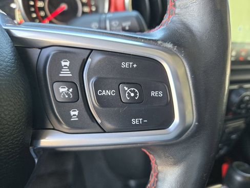 Used 2020 Jeep Gladiator Rubicon AWD/4WD image 15