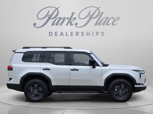 Used 2024 Lexus GX 550 AWD/4WD image 6