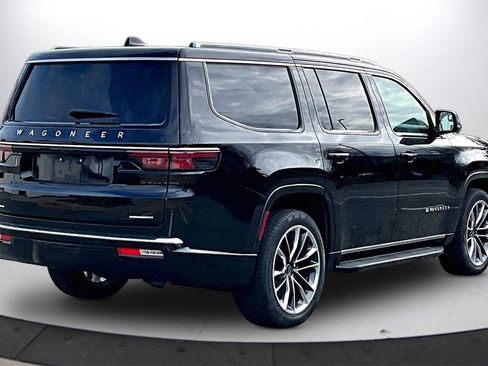 Used 2023 Jeep Wagoneer Series II w/ Premium Group I image 9