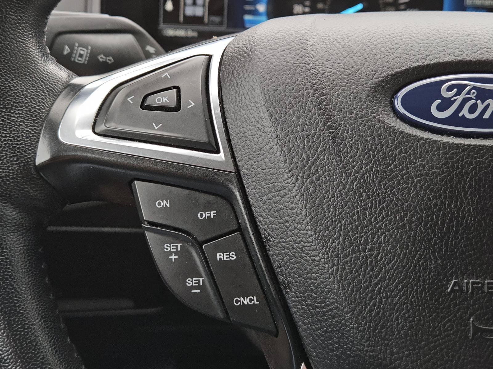 Used 2023 Ford Edge Titanium AWD/4WD image 23