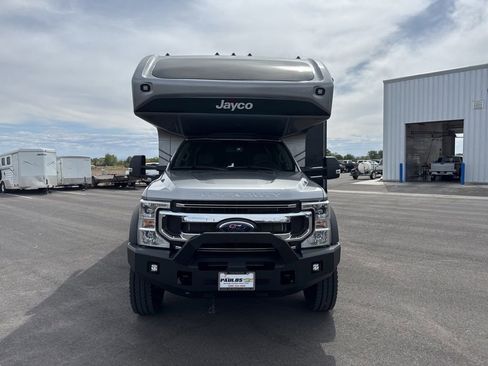 Used 2022 Ford F550 4x4 Regular Cab Super Duty w/ XLT Value Package image 2