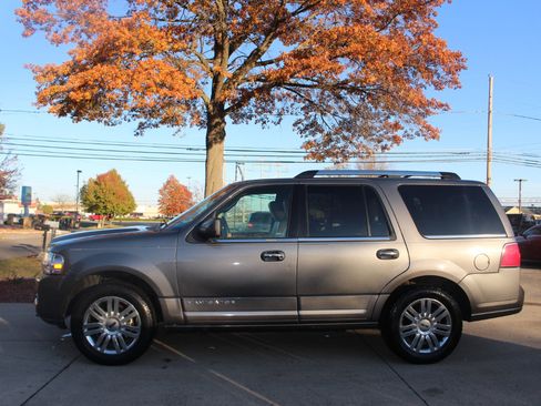 Used 2014 Lincoln Navigator 2WD w/ Equipment Group 101A image 6