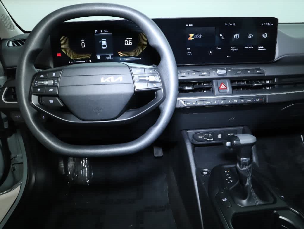Used 2025 Kia K4 FWD image 28