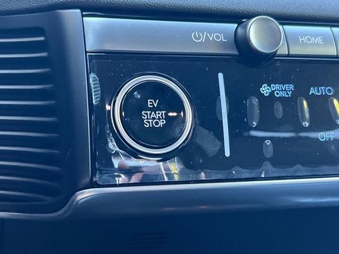 New 2025 Hyundai Ioniq 5 SE image 21