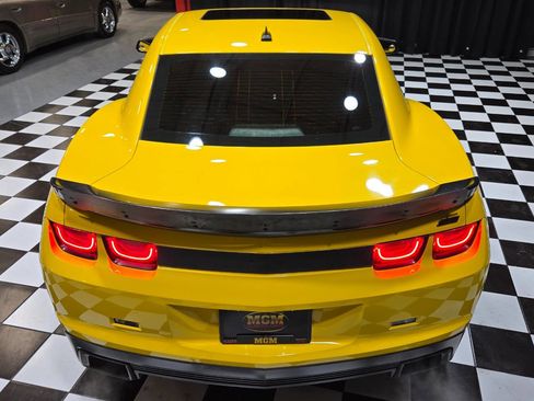 Used 2010 Chevrolet Camaro SS w/ LPO, Ground Effects Package image 95