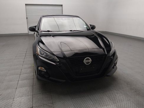 Used 2022 Nissan Altima 2.5 SR w/ Midnight Edition Package FWD image 14