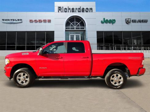 Used 2024 RAM 2500 Big Horn w/ Sport Appearance Package image 3