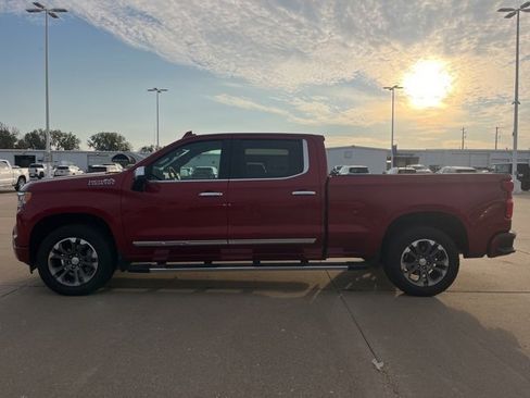 Used 2025 Chevrolet Silverado 1500 High Country image 11
