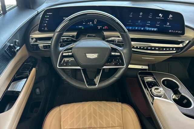 Certified 2024 Cadillac Lyriq Luxury w/ Nappa Leather Package AWD/4WD image 14