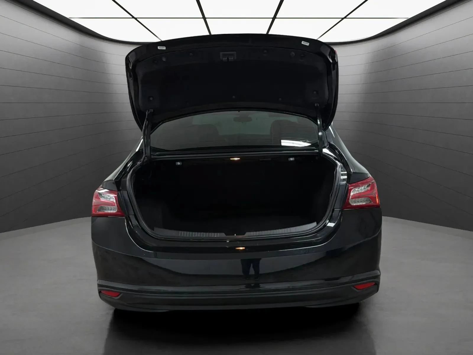 Used 2022 Chevrolet Malibu LT FWD image 20