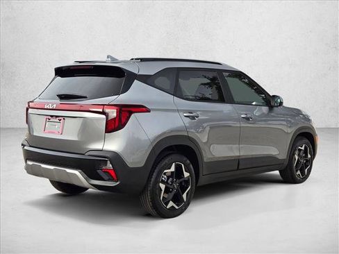 Used 2026 Kia Seltos S image 5