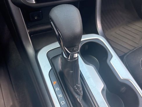 Used 2022 Chevrolet Colorado LT AWD/4WD image 11