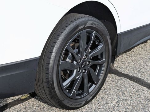 Certified 2023 Chevrolet Equinox RS AWD/4WD image 31