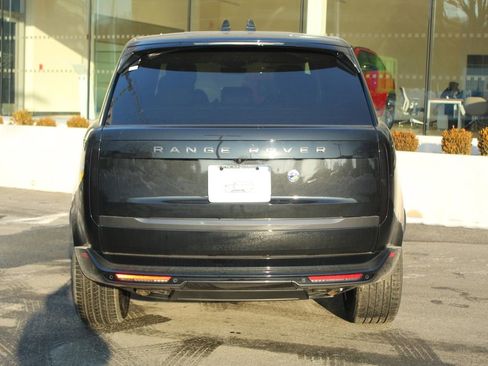 New 2026 Land Rover Range Rover Long Wheelbase SE AWD/4WD image 7