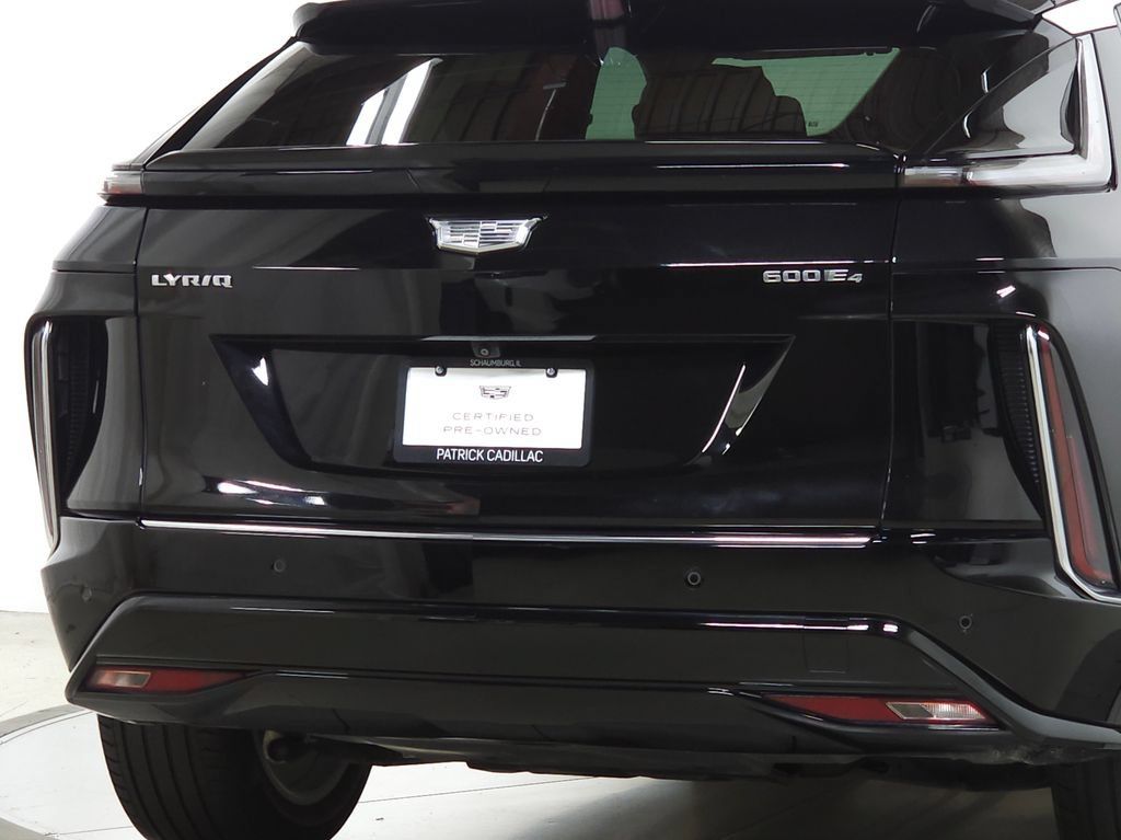 Certified 2024 Cadillac Lyriq Tech AWD/4WD image 9