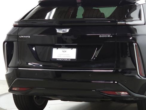 Certified 2024 Cadillac Lyriq Tech AWD/4WD image 9