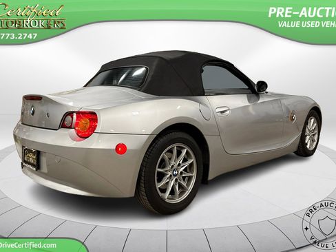 Used 2003 BMW Z4 2.5i image 6