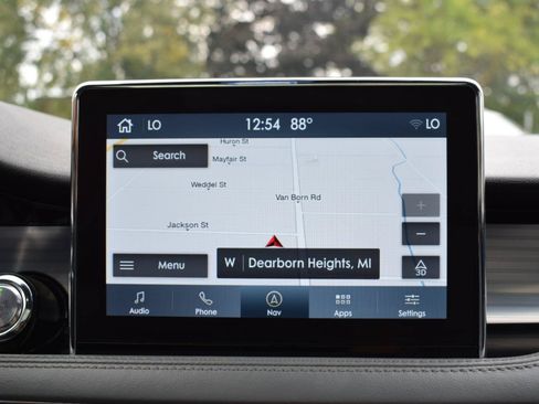 Used 2021 Lincoln Corsair FWD w/ Premium Package image 26
