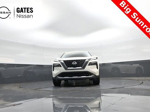 Used 2023 Nissan Rogue SL w/ SL Premium Package image 37