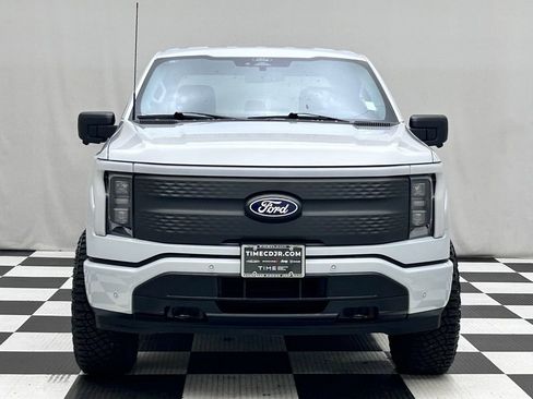 Used 2025 Ford F150 Lightning Flash image 3