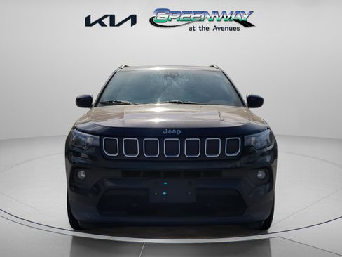 Used 2022 Jeep Compass Latitude w/ Convenience Group image 3