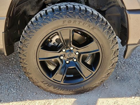 Used 2020 RAM 1500 Big Horn image 7