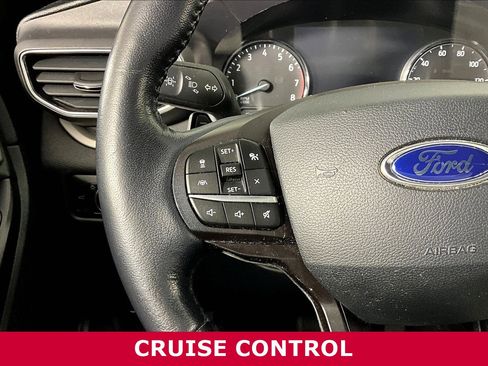 Used 2020 Ford Explorer XLT w/ Equipment Group 202A image 12