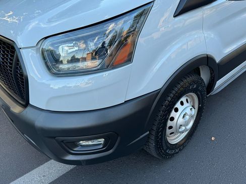 Used 2023 Ford Transit 250 Medium Roof AWD image 37