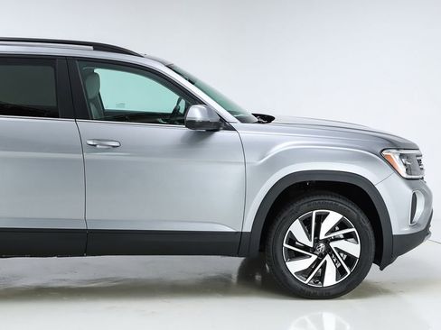 New 2026 Volkswagen Atlas SE image 12