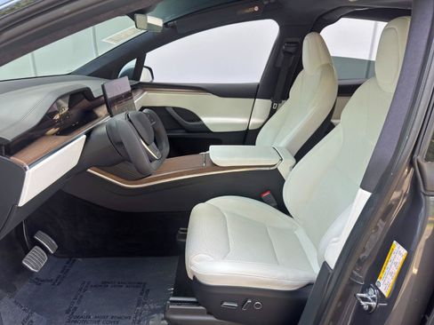 Used 2022 Tesla Model X AWD/4WD image 15