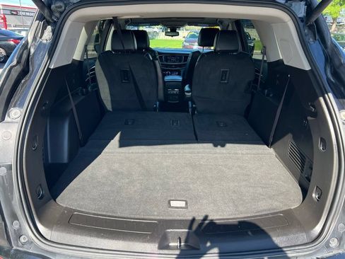 Used 2020 Buick Enclave Avenir w/ Avenir Technology Package AWD/4WD image 28
