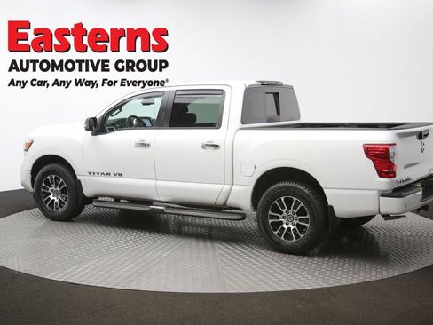 Used 2020 Nissan Titan SV w/ SV Convenience Package image 65