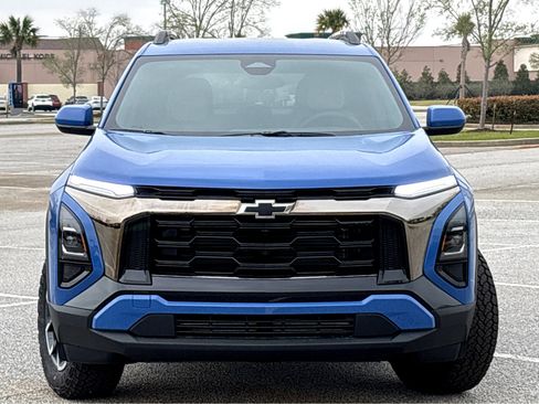 New 2026 Chevrolet Equinox ACTIV FWD image 2