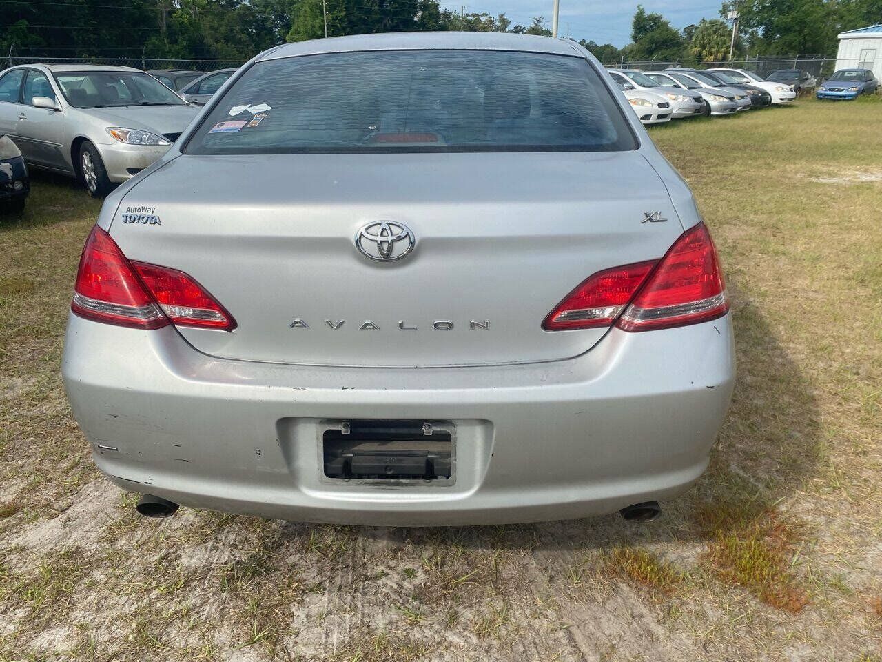 Used 2006 Toyota Avalon XL FWD image 6