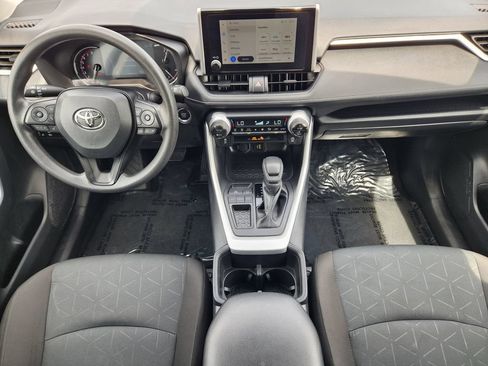 Used 2025 Toyota RAV4 XLE FWD image 25