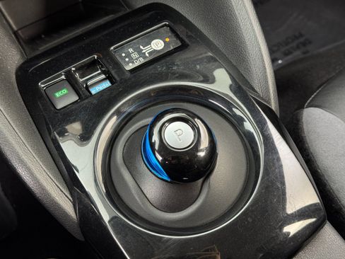 Used 2019 Nissan Leaf SL Plus w/ Protection Package image 27