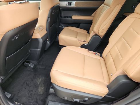 New 2026 Hyundai Santa Fe Calligraphy image 8