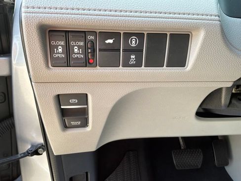 Used 2023 Honda Odyssey EX-L image 14