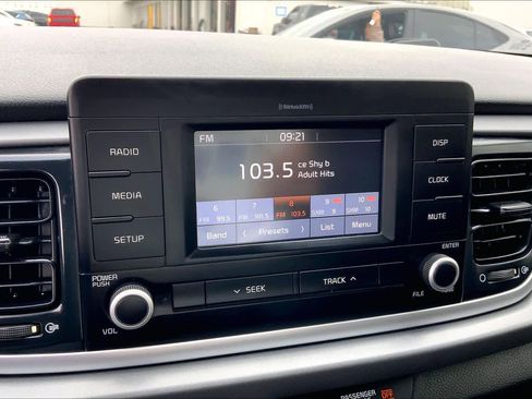 Used 2018 Kia Rio LX image 29