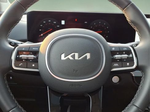 Used 2025 Kia Sorento SX AWD/4WD image 26
